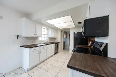317 Fernandina Street NW Palm Bay FL 32907