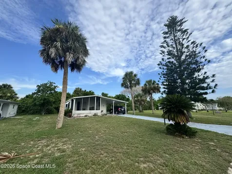 7590 Blackhawk Road Micco FL 32976