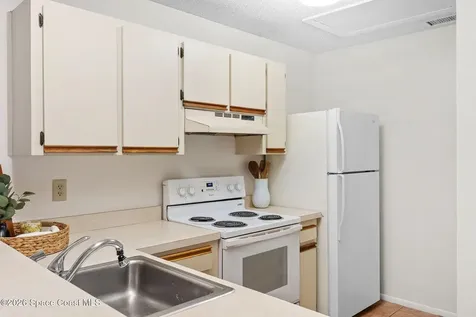 1430 Malibu Circle NE Palm Bay FL 32905