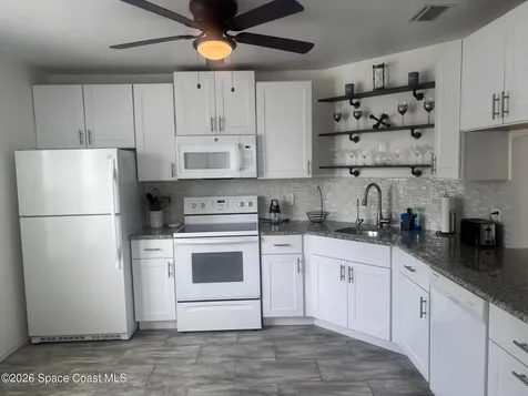 1975 Westminster Circle Vero Beach FL 32966