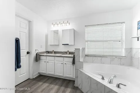 301 Wishing Well Circle SW Palm Bay FL 32908