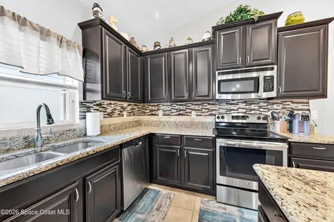 2247 Snapdragon Drive NW Palm Bay FL 32907