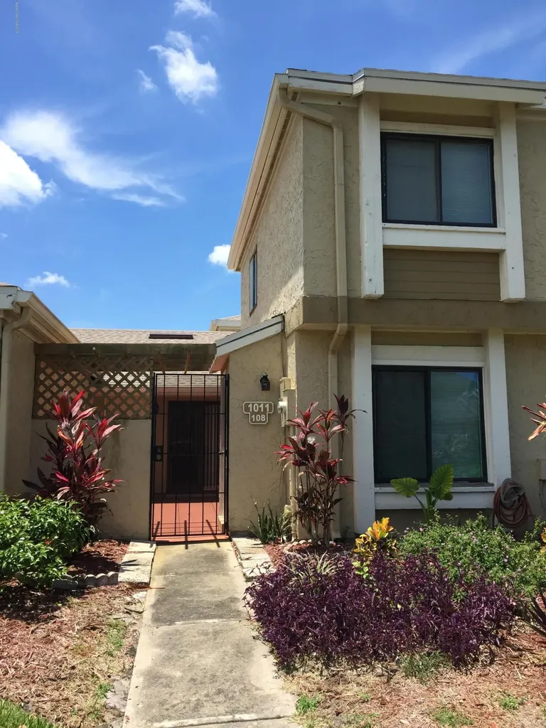 1011 Abada Court NE Palm Bay FL 32905