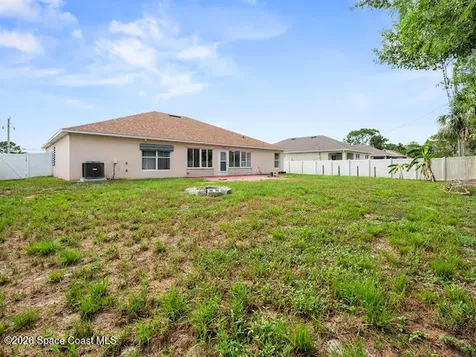 1563 Eldron Boulevard SE Palm Bay FL 32909
