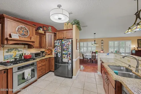 1810 Whispering Oaks Circle Melbourne FL 32934