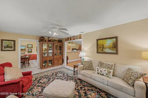1810 Whispering Oaks Circle Melbourne FL 32934