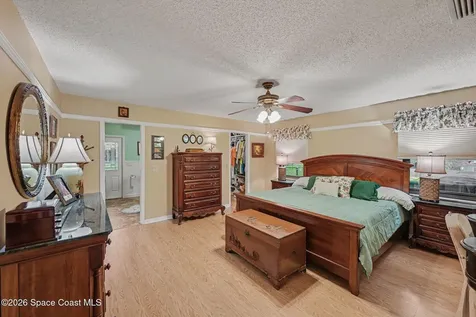 1810 Whispering Oaks Circle Melbourne FL 32934