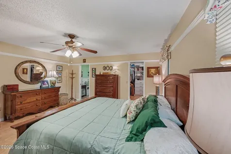 1810 Whispering Oaks Circle Melbourne FL 32934
