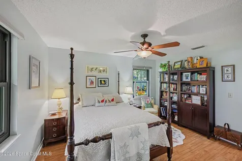 1810 Whispering Oaks Circle Melbourne FL 32934