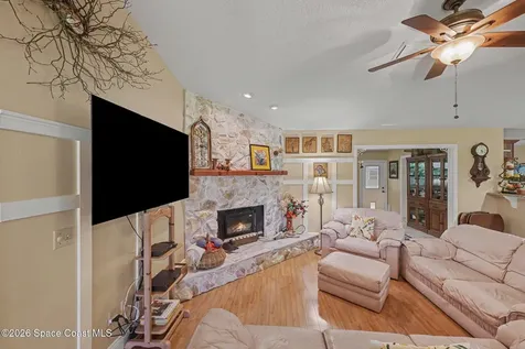 1810 Whispering Oaks Circle Melbourne FL 32934