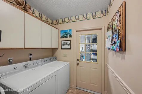 1810 Whispering Oaks Circle Melbourne FL 32934
