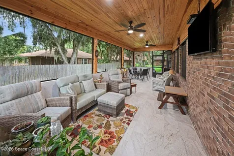1810 Whispering Oaks Circle Melbourne FL 32934