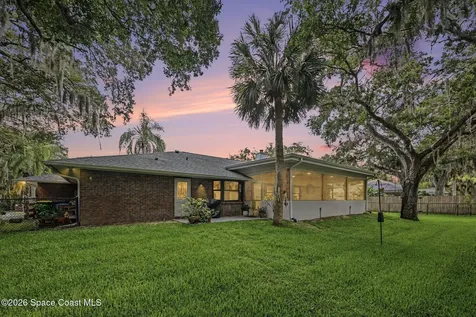 1810 Whispering Oaks Circle Melbourne FL 32934