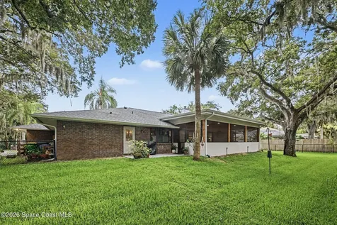 1810 Whispering Oaks Circle Melbourne FL 32934