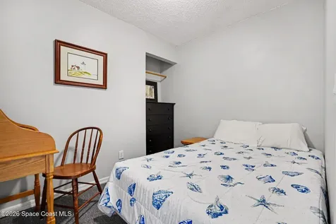 250 Cambridge Avenue NE Palm Bay FL 32907
