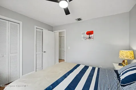 250 Cambridge Avenue NE Palm Bay FL 32907