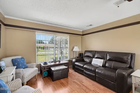 250 Cambridge Avenue NE Palm Bay FL 32907