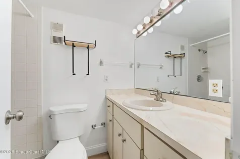 201 Cocoa Isles Boulevard Cocoa Beach FL 32931