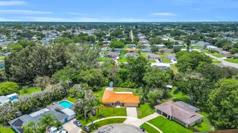 191 SW Ivanhoe Court Port St. Lucie FL 34983