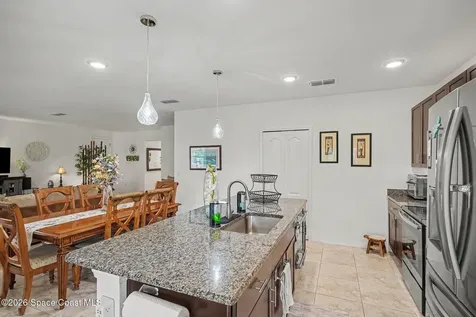 975 Sablon Street SE Palm Bay FL 32909