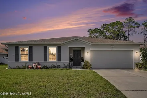 975 Sablon Street SE Palm Bay FL 32909