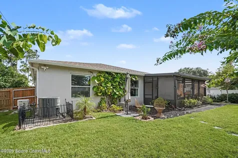 975 Sablon Street SE Palm Bay FL 32909