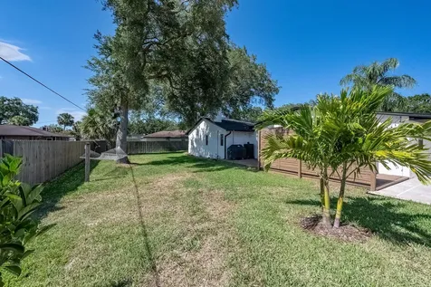 938 Pembroke Avenue NE Palm Bay FL 32907