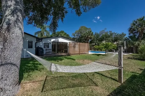 938 Pembroke Avenue NE Palm Bay FL 32907