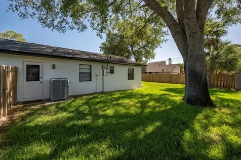 938 Pembroke Avenue NE Palm Bay FL 32907