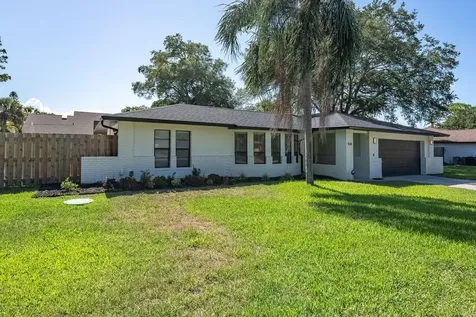 938 Pembroke Avenue NE Palm Bay FL 32907