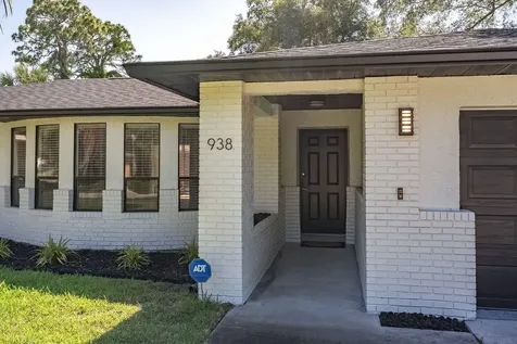 938 Pembroke Avenue NE Palm Bay FL 32907