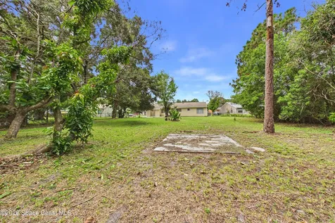 1325 Ethel Circle NE Palm Bay FL 32905