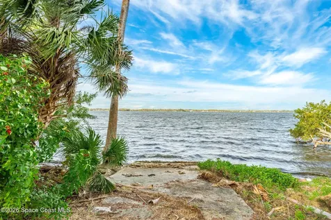 5405 Freedom Lane Merritt Island FL 32952