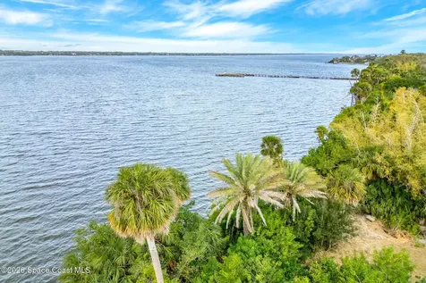 5405 Freedom Lane Merritt Island FL 32952