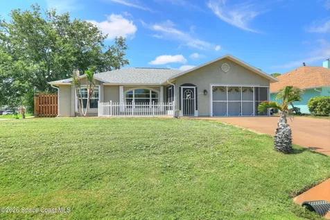 243 Dickens Avenue Sebastian FL 32958