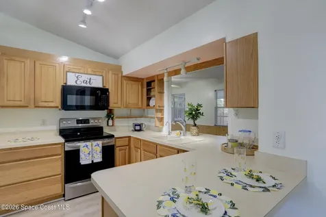 243 Dickens Avenue Sebastian FL 32958