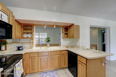 243 Dickens Avenue Sebastian FL 32958
