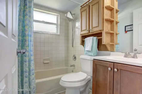 243 Dickens Avenue Sebastian FL 32958