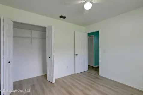 243 Dickens Avenue Sebastian FL 32958