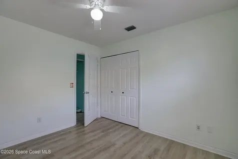 243 Dickens Avenue Sebastian FL 32958