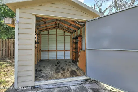 243 Dickens Avenue Sebastian FL 32958