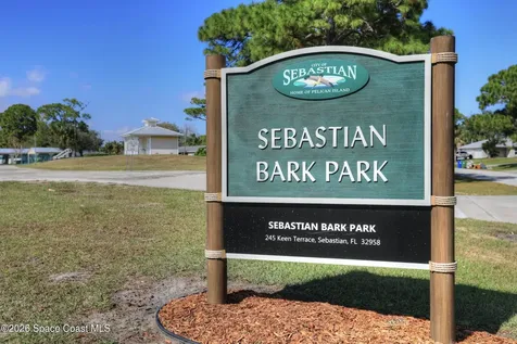 243 Dickens Avenue Sebastian FL 32958