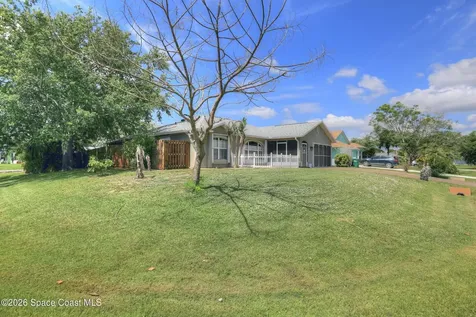 243 Dickens Avenue Sebastian FL 32958