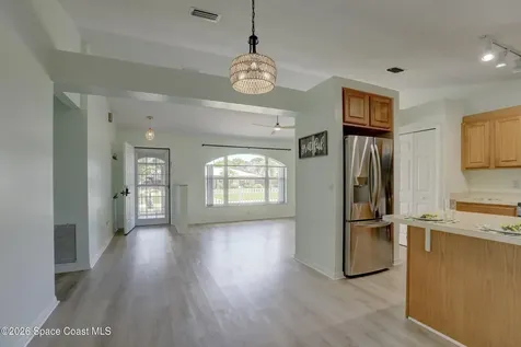 243 Dickens Avenue Sebastian FL 32958