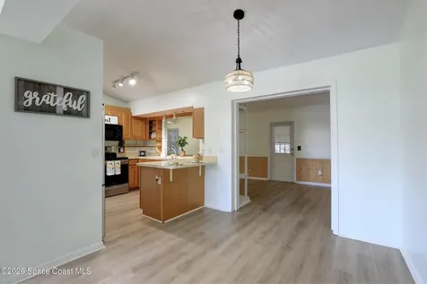 243 Dickens Avenue Sebastian FL 32958