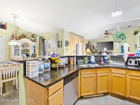 1299 Danforth Street SW Palm Bay FL 32908