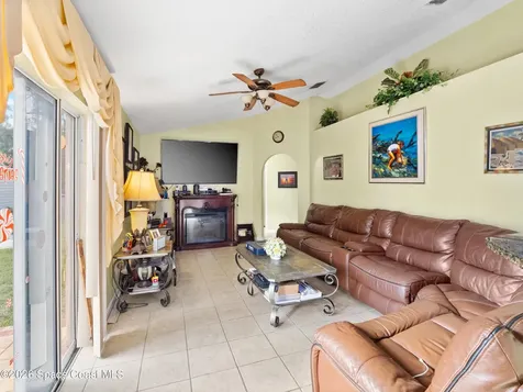 1299 Danforth Street SW Palm Bay FL 32908