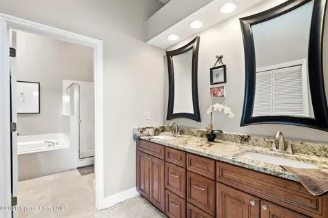 811 Oakwood Drive Melbourne FL 32940
