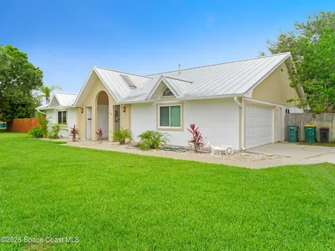 2582 Empire Avenue E Melbourne FL 32934