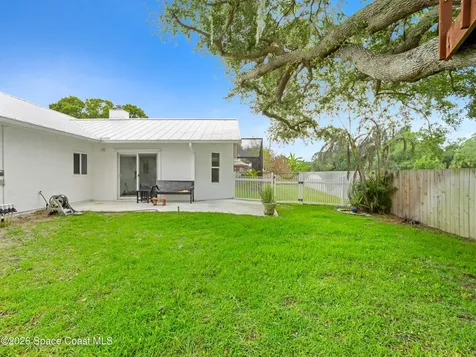 2582 Empire Avenue E Melbourne FL 32934
